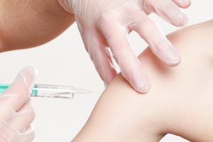 Gorączka po szczepionce