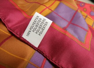 Czy poliester jest oddychający?