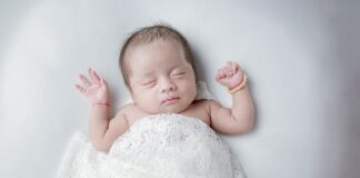 Z czym do nowo narodzonego dziecka?