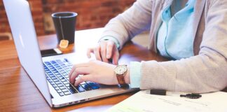 Jak często prać jedwab?