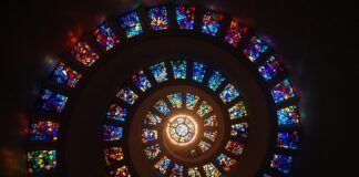 Jak robi się szkło w Minecraft?