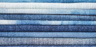 Czy można iść w jeansach na komunię?