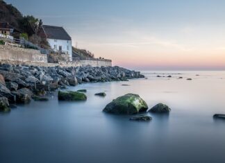 Czy 4 miesięczne dziecko może patrzeć na telewizor? Czy 4 miesięczne dziecko może patrzeć na telewizor?