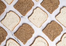 Co się mówi jak się wita chlebem i solą?