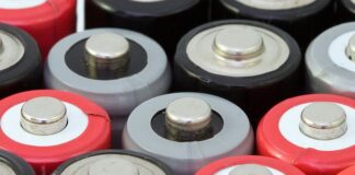 Jakie baterie do globusa interaktywnego?