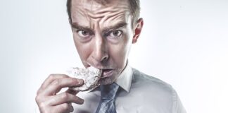 Czy można nosić krawat bez garnituru?