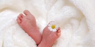 Co kupują dziadkowie na narodziny wnuka?