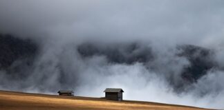 Na czym postawić domek dla dzieci?