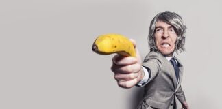 Ile kosztuje najtańszy garnitur męski?